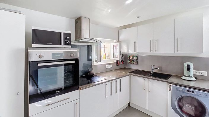 Image No.16-4 Bed House for sale