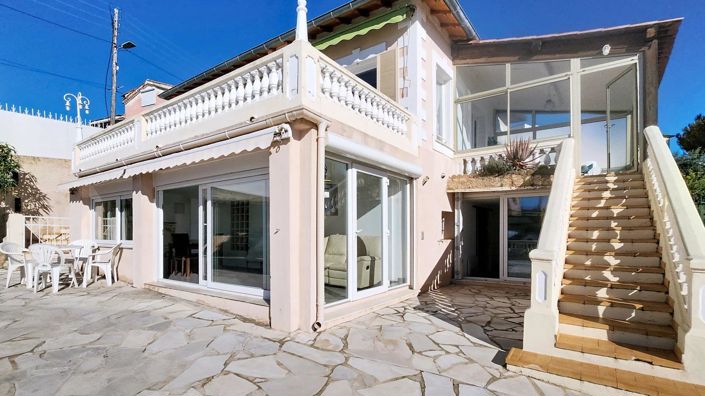 Image No.22-4 Bed House for sale