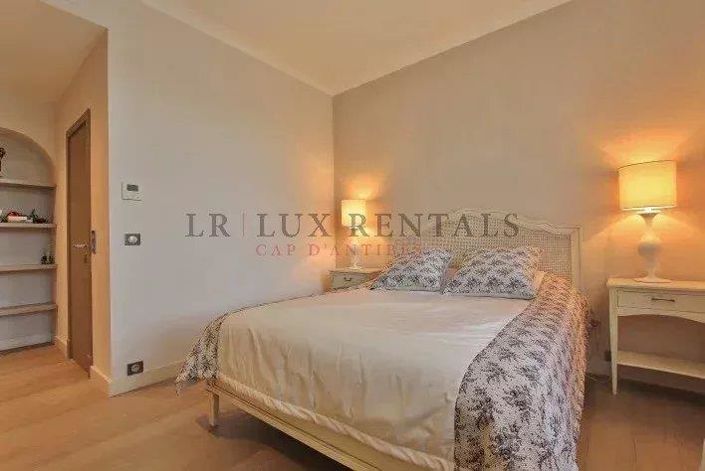 Image No.9-3 Bed Apartment for sale