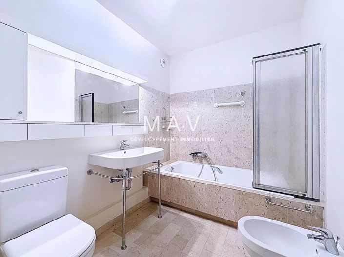 Image No.12-Appartement de 2 chambres à vendre à Nice