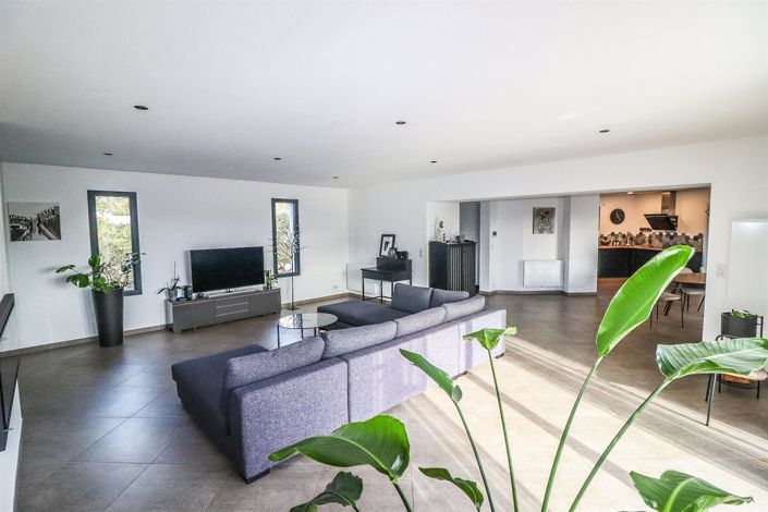 Image No.23-3 Bed House for sale