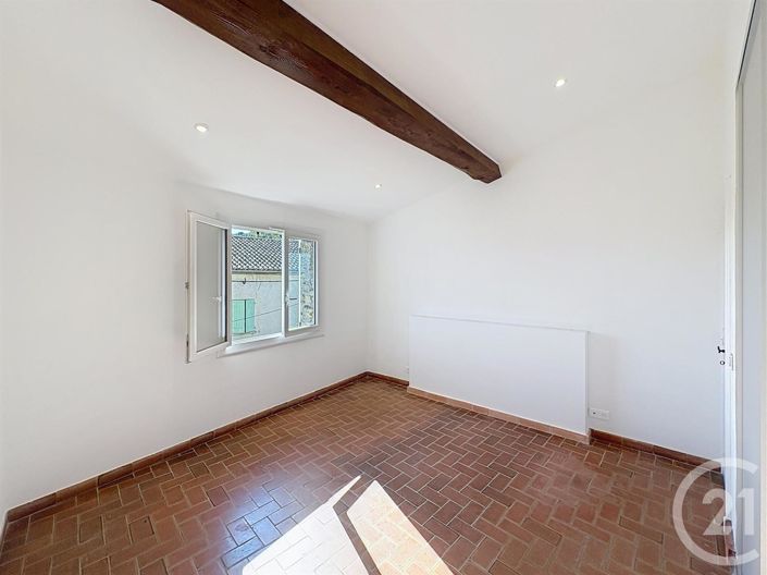 Image No.6-2 Bed House for sale