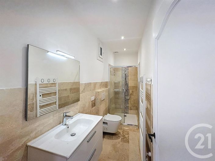 Image No.8-2 Bed House for sale