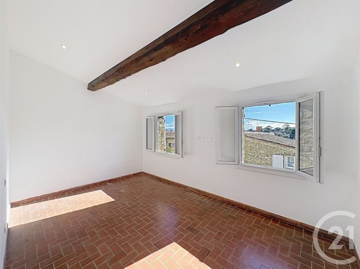 Image No.9-2 Bed House for sale