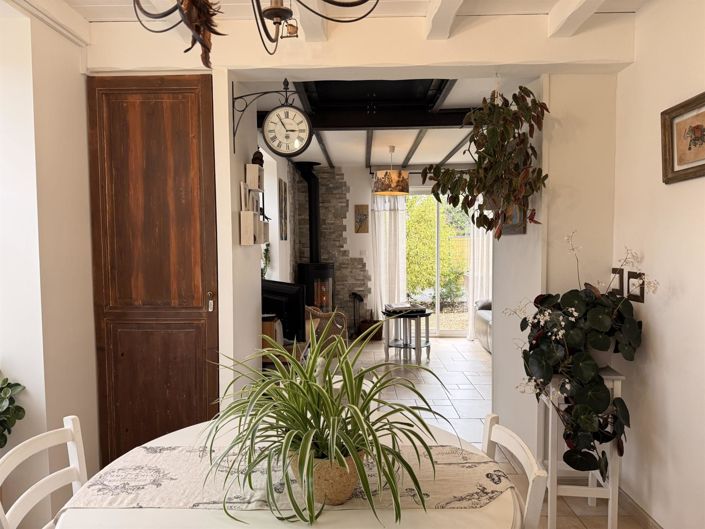 Image No.6-2 Bed House for sale