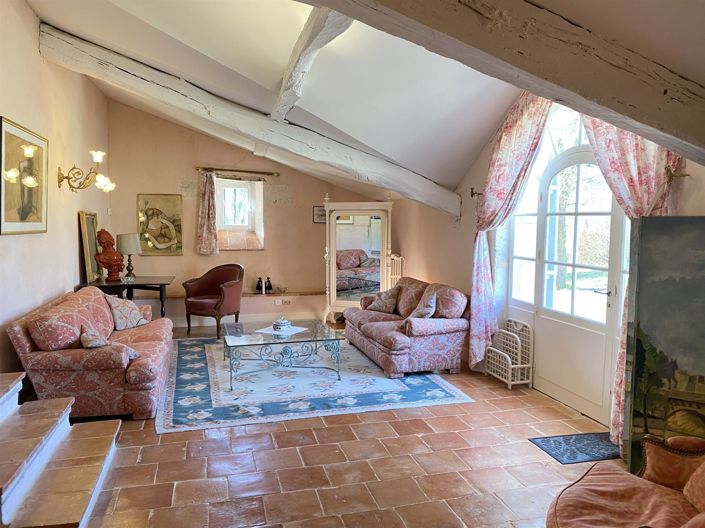 Image No.30-10 Bed Property for sale