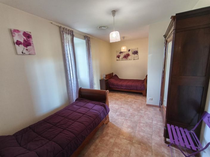 Image No.13-4 Bed House for sale