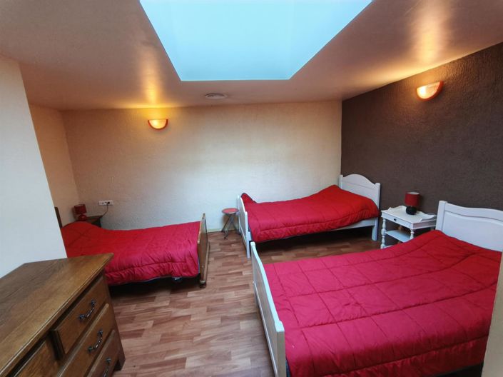 Image No.14-4 Bed House for sale