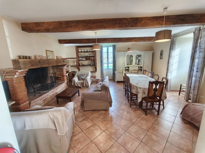 Image No.6-4 Bed House for sale