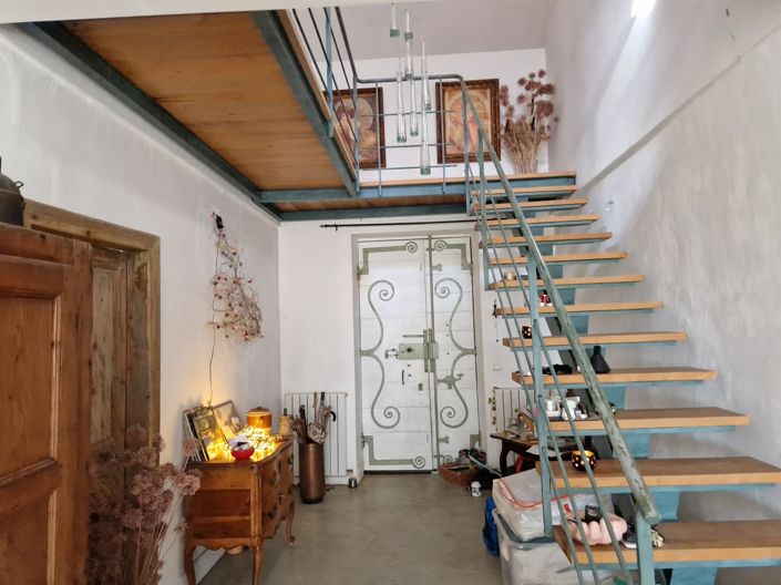 Image No.3-5 Bed House for sale