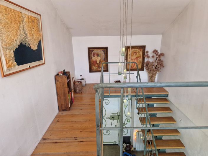 Image No.9-5 Bed House for sale