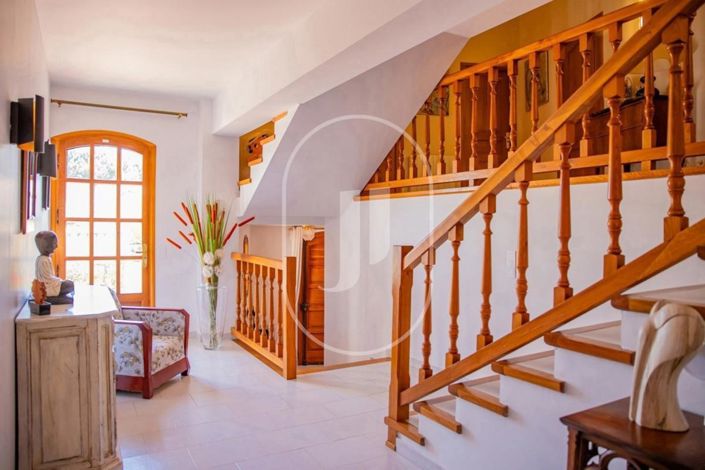 Image No.10-4 Bed House for sale