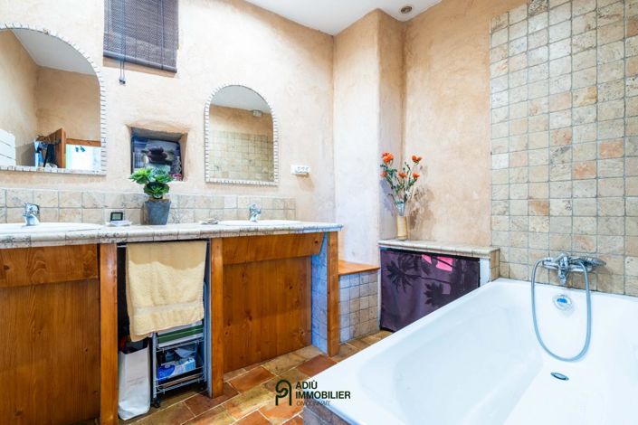 Image No.11-2 Bed House for sale