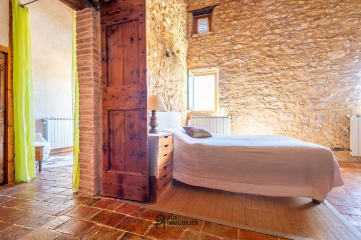 Image No.9-2 Bed House for sale