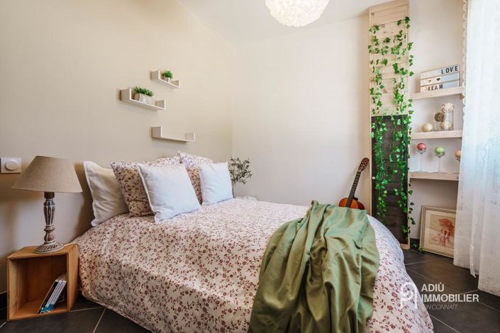 Image No.8-3 Bed House for sale