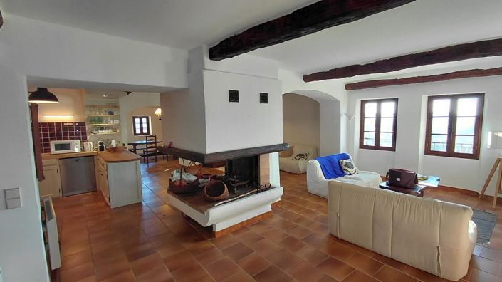 Image No.11-5 Bed House for sale