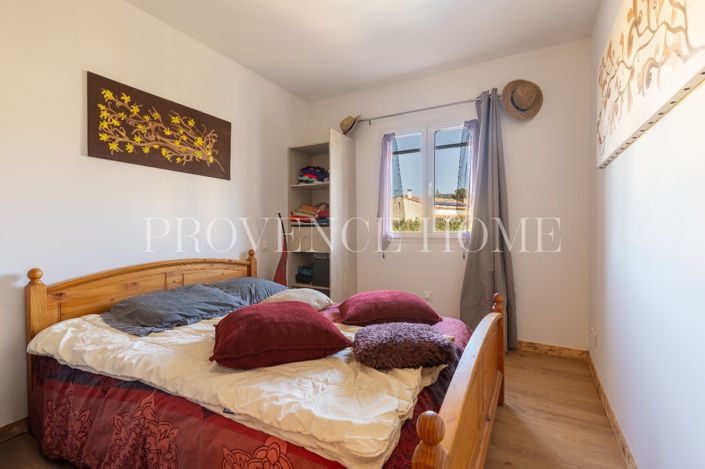 Image No.11-2 Bed House for sale