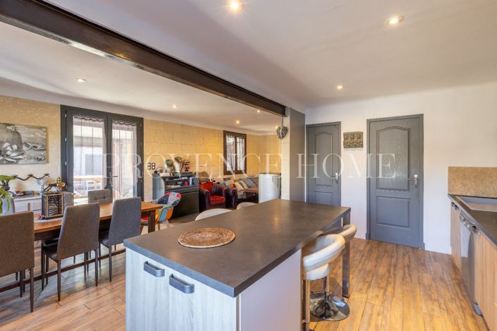 Image No.15-2 Bed House for sale