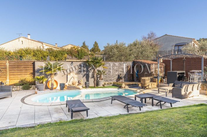 Image No.5-2 Bed House for sale