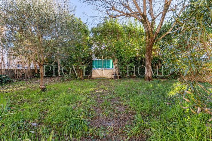 Image No.11-9 Bed House for sale