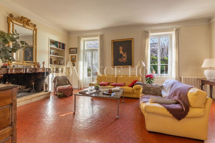 Image No.13-9 Bed House for sale