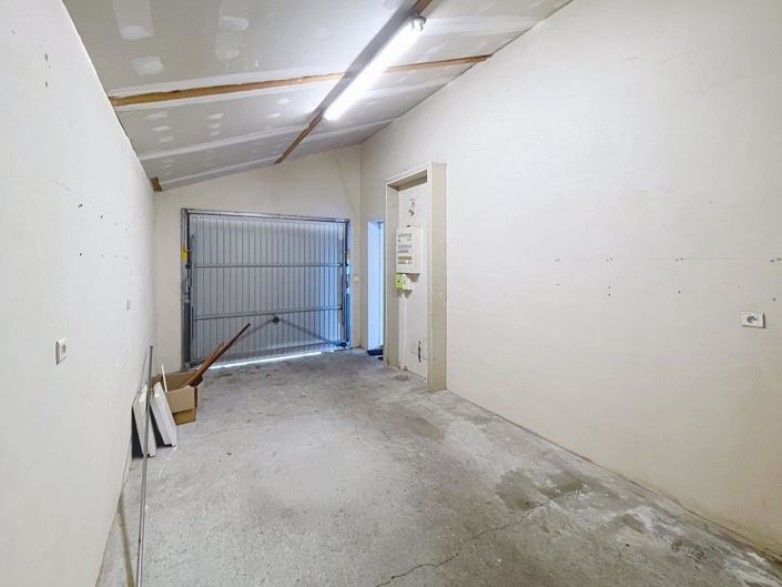 Image No.20-3 Bed House for sale