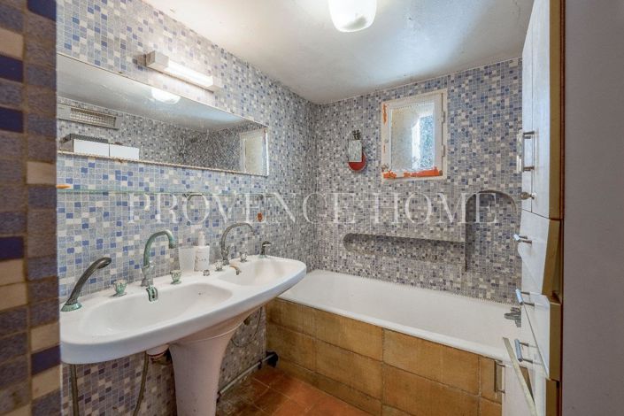 Image No.10-Maison de 4 chambres à vendre à Oppède