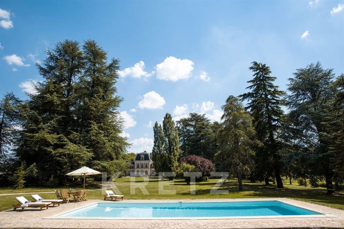 Image No.2-Propriété de 14 chambres à vendre à Montrichard