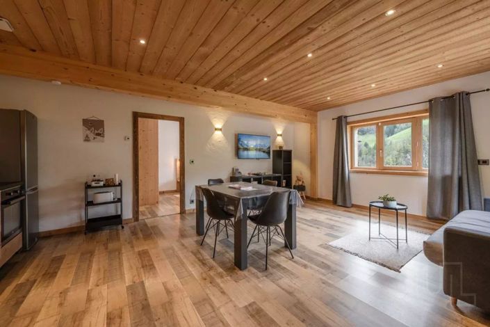 Image No.10-10 Bed House for sale