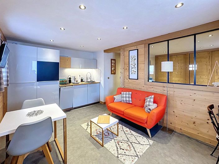 Image No.26-6 Bed House for sale