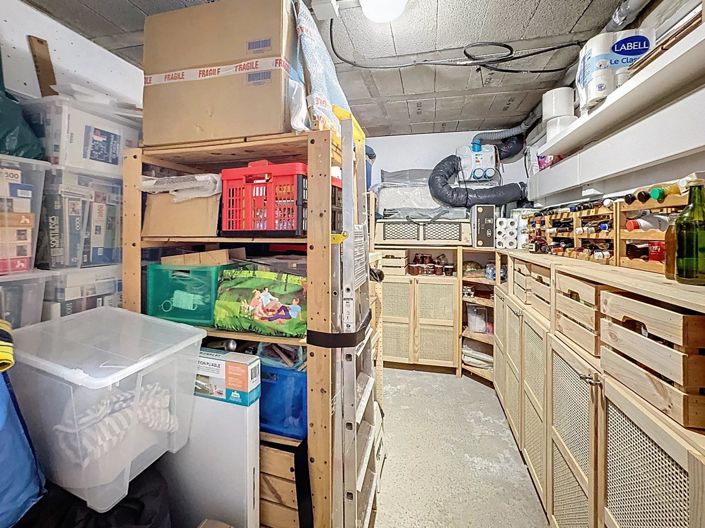 Image No.36-6 Bed House for sale