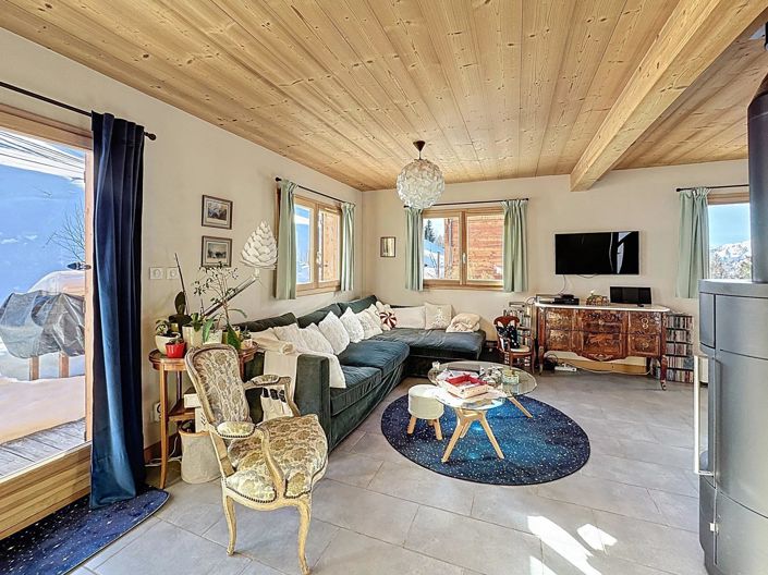 Image No.4-6 Bed House for sale