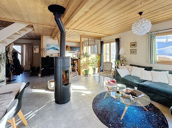 Image No.7-6 Bed House for sale