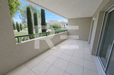 1 - Nîmes, Apartment