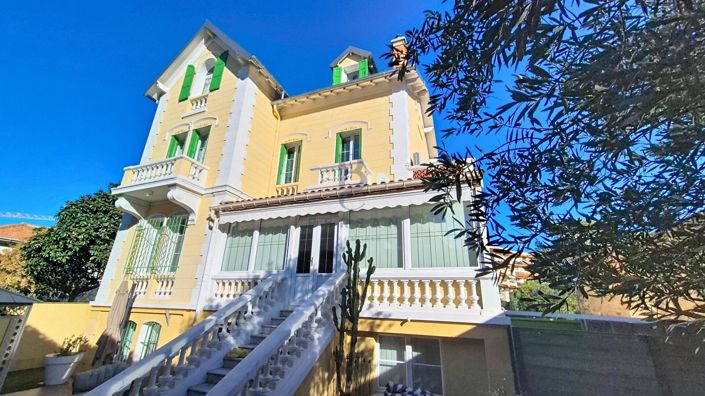 Image No.2-5 Bed House for sale