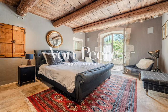 Image No.14-6 Bed House for sale