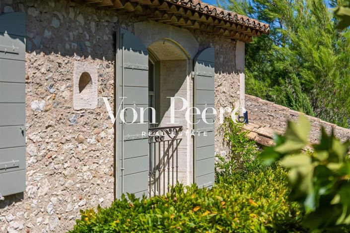 Image No.15-6 Bed House for sale