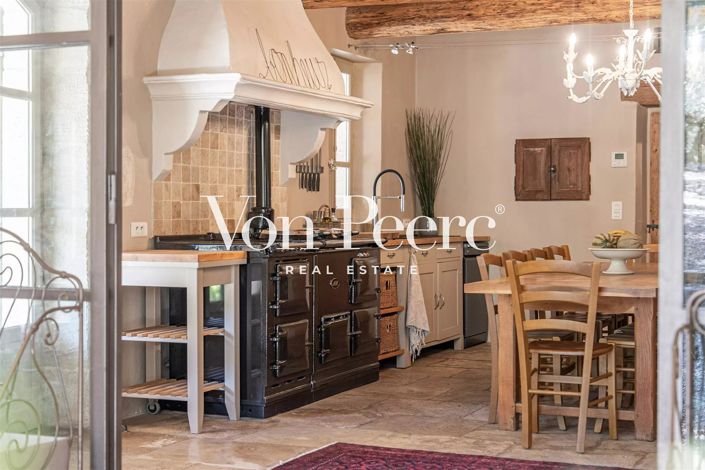 Image No.9-6 Bed House for sale