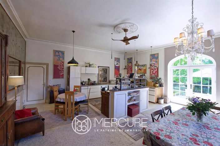 Image No.9-6 Bed House for sale