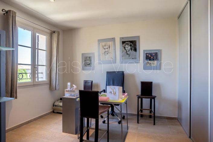 Image No.14-4 Bed House for sale