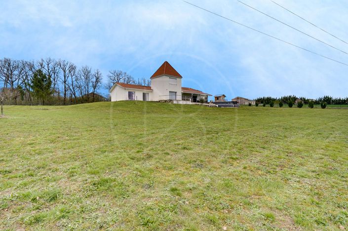 Image No.13-5 Bed House for sale