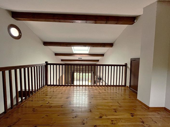 Image No.7-3 Bed House for sale