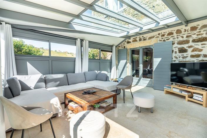 Image No.10-9 Bed House for sale