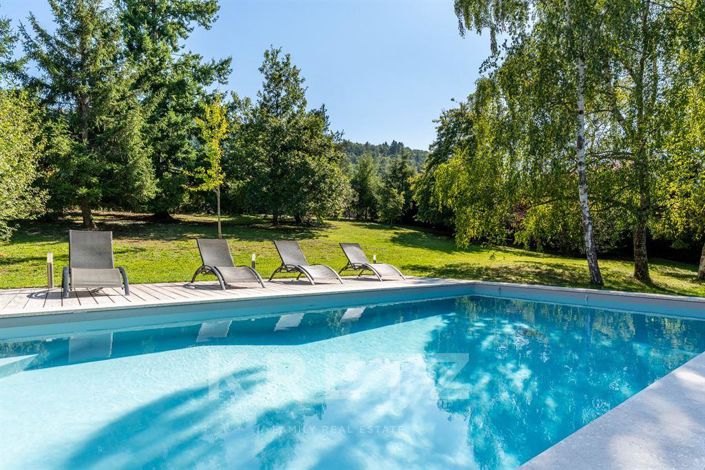 Image No.3-9 Bed House for sale