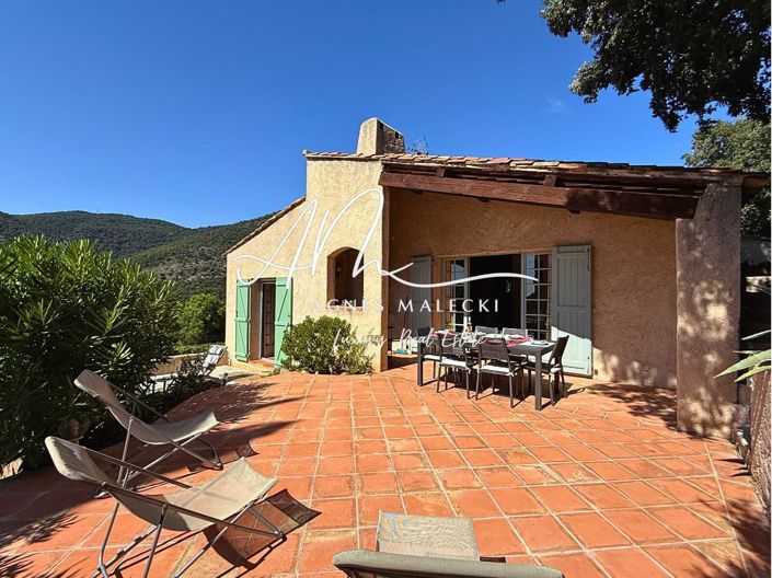 Image No.4-5 Bed House for sale