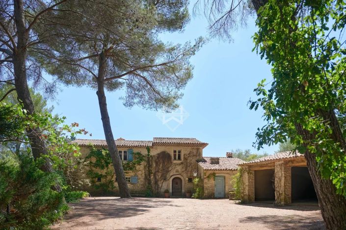 Image No.8-11 Bed House for sale