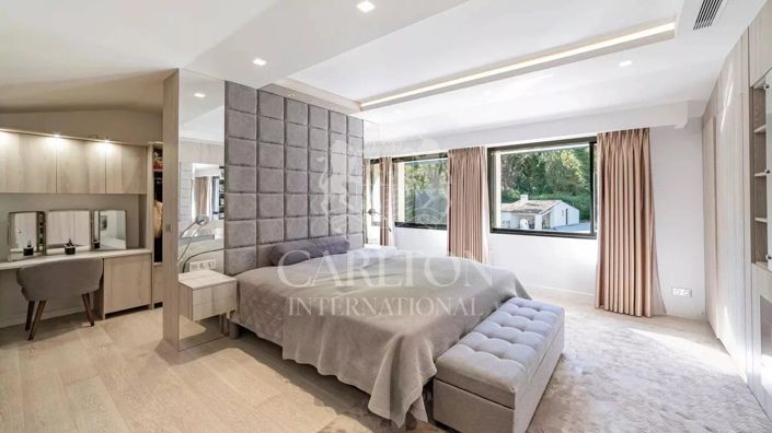 Image No.11-7 Bed House for sale