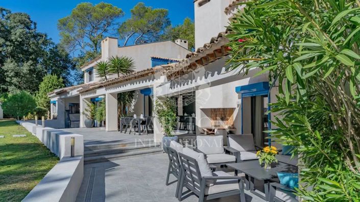 Image No.5-7 Bed House for sale