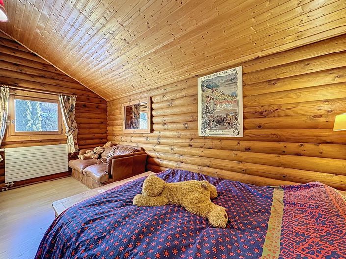 Image No.17-4 Bed House for sale