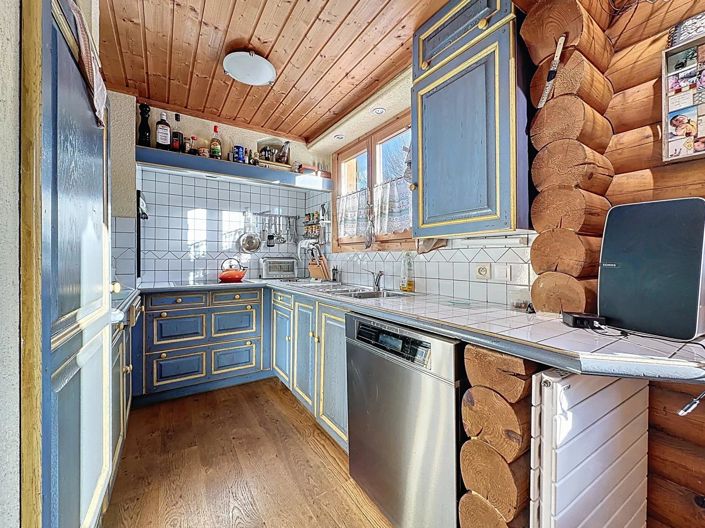 Image No.8-4 Bed House for sale